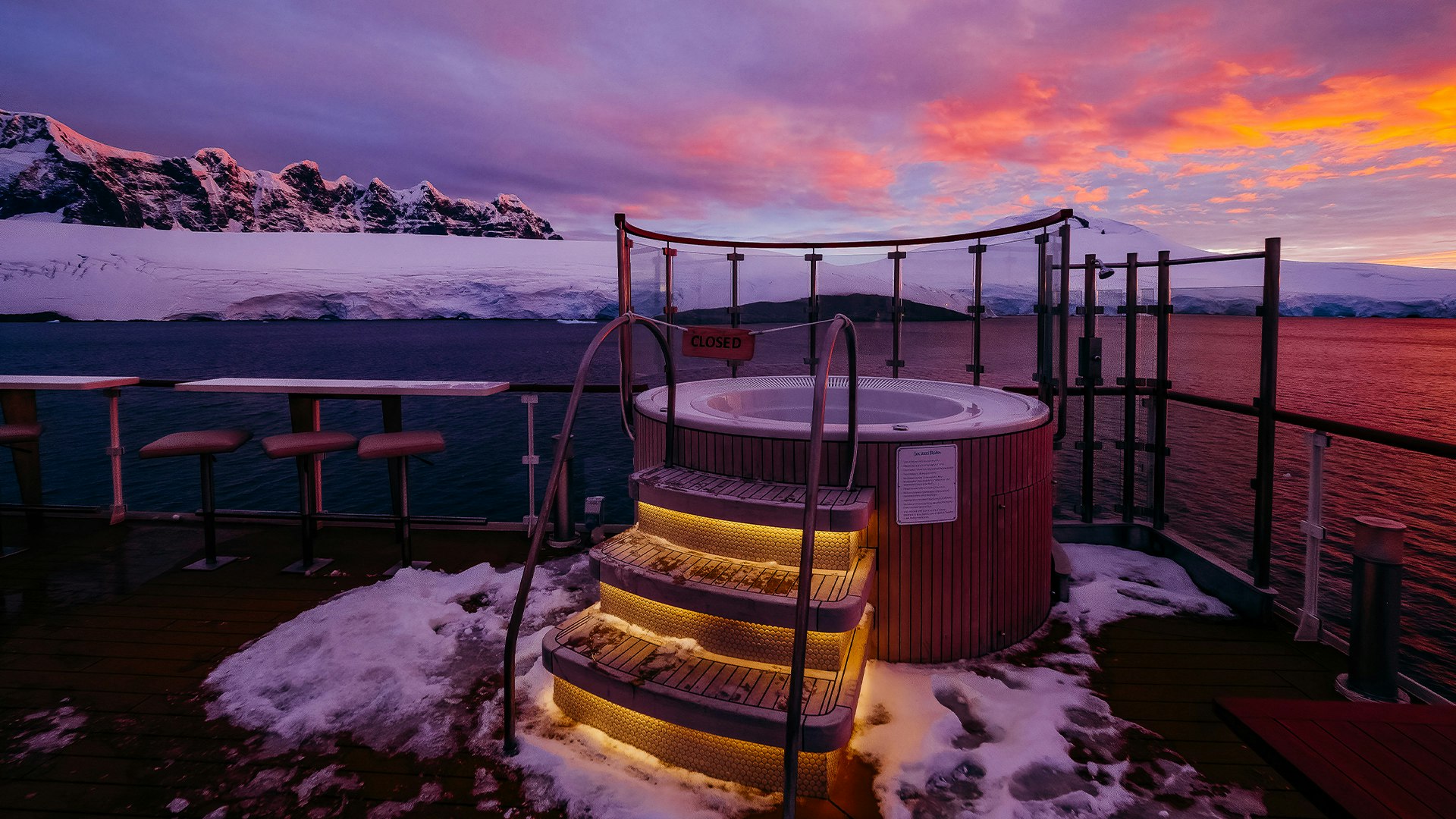 outdoor-spa-antarctica-sunset